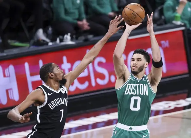  塔图姆35分创新高，凯尔特人力克雄鹿  